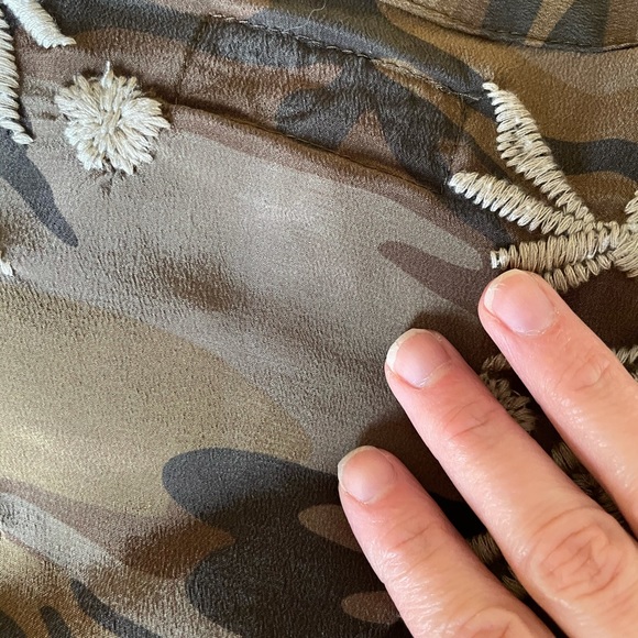 JOHNNY WAS Oversized large ollive lagenlook embroidered silk button down top - Picture 8 of 10